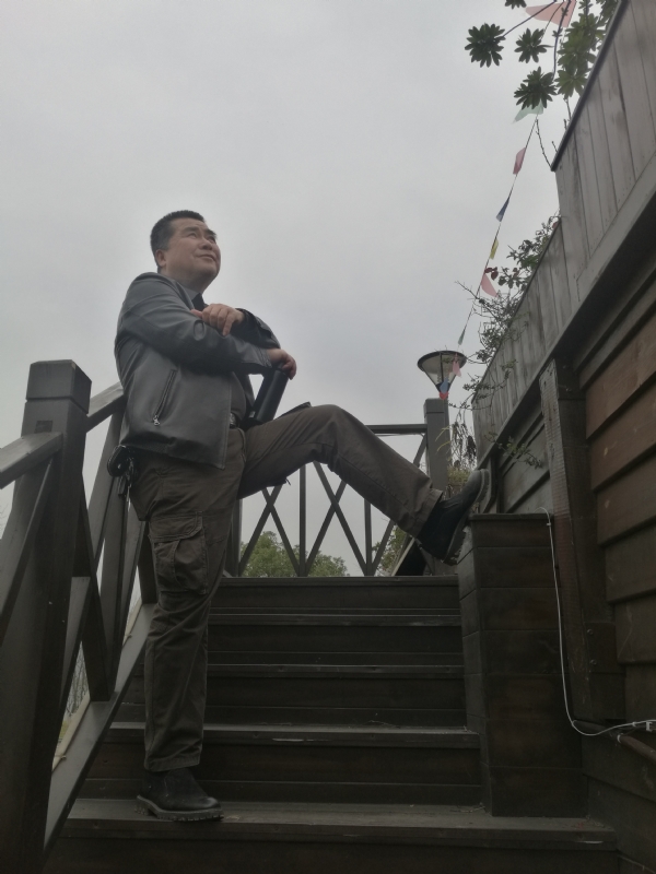 孤单背影的第一张照片--仙游相亲网