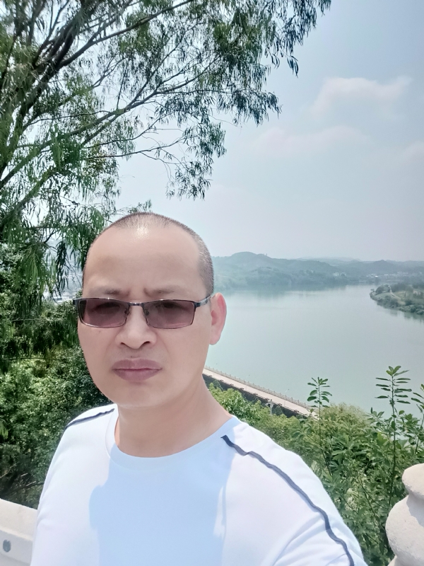 随缘随性的第一张照片--仙游相亲网