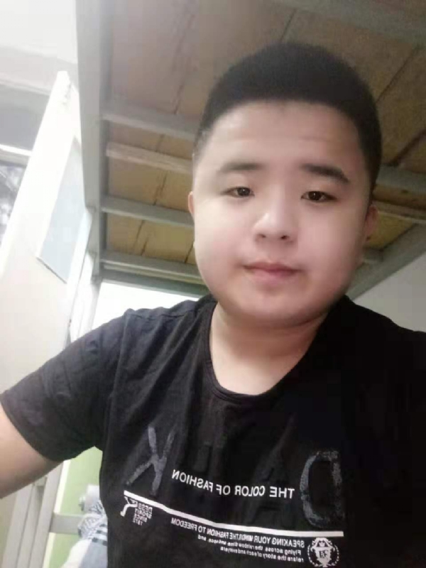 打小就爱淘气的第一张照片--仙游相亲网