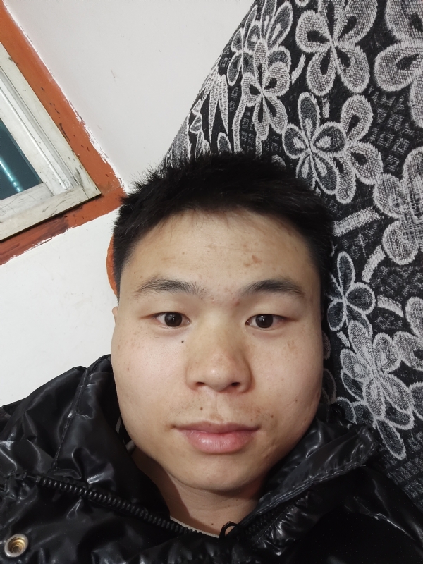麒麟区幼儿园扛把子的第三张照片--仙游相亲网